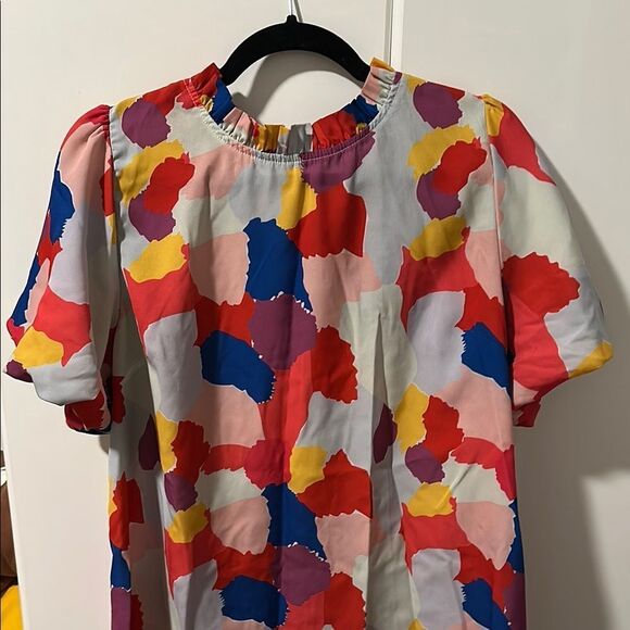 JODIFL Tops - Colorful Abstract Pattern top